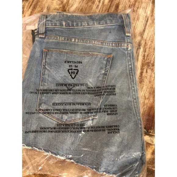 Hudson Gemma Shorts Mid Rise Cut Off Raw Hem Jean Denim Worn Lullaby NWT Size 27 - Picture 5 of 8